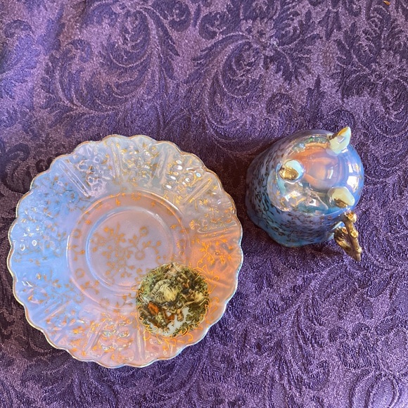 Vintage Handpainted Betson demitasse cup and saucer. - Picture 4 of 5